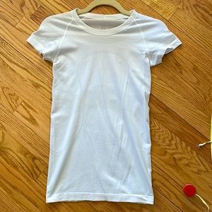LULULEMON 4 SWIFTLY TECH SHORT SLEEVE white top
